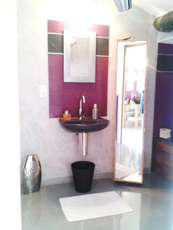 Guesthouse De Cambis B&B Remoulins Cameră foto